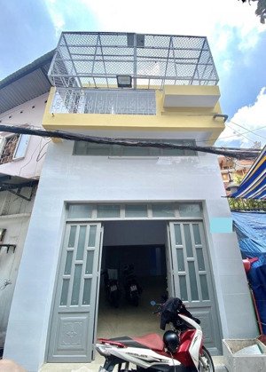 bán nhà hẻm xe tải cách mạng tháng tám q.10, đã hoàn công, sổ vuông a4, nhích 9 tỷ