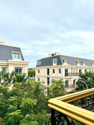cho thuê nguyên căn regal pavillion cạnh sông hàn, ngay trung tâm hải châu