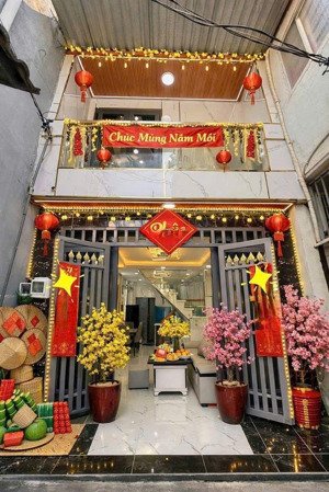 nhà 2 tầng mới full nội thất vào ở ngay đường đông hưng thuận, quận 12