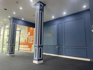 cho thuê văn phòng vũ phạm hàm phường yên hòa 70m 15tr/tháng. lh 