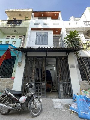 nhà mới liên khu 4-5 hẻm thông giá 4,6tỷ 40m2