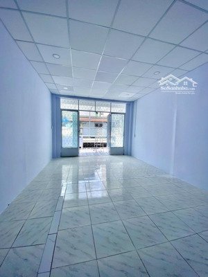 9.x tỷ - hẻm xe hơi gần cmt8 - 3 tầng đúc - 6pn - sẵn dòng tiền