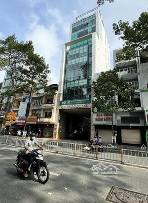 200 tỷ - bán toà nhà mt trần hưng đạo quận 5 - hầm - 11 tầng - cn 3.000m2 sàn - hđt 600 triệu