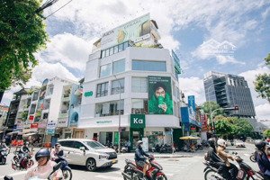 cần cho thuê góc 2mt 236 đinh tiên hoàng p sài gòn tphcm