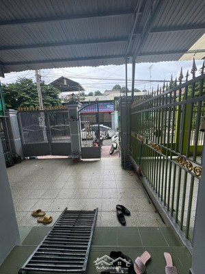 cho thuê nhà cấp bốn trong khu dân cư hiệp thành i sát công viên 3pn víp