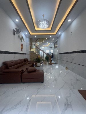 khu phân lô đồng bộ 5 tầng lê văn quới, dt 4x14 nhà mới đẹp giá 6 tỷ 8 tl