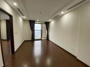chính chủ chuyển về quê cần bán gấp căn hộ cao cấp 76m2 2pn chung cư roman plaza giá chỉ 7.05 tỷ.