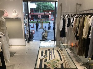 cho thuê nhà mặt phố số 58 phố bà triệu - hn