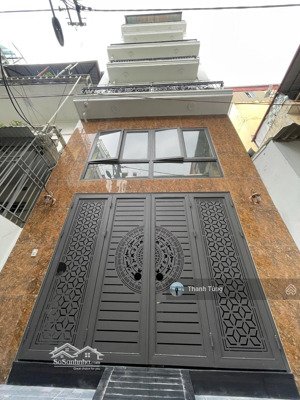 nhà 6t thang máy ngõ kim mã vị trí đẹp sát mp dt 28m mt 2,6m ngõ 3m vừa ở vừa kinh doanh rất tốt