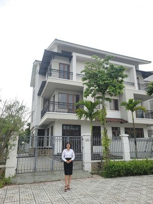 biệt thự song lập hướng nam hàng hiếm, sẵn sổ, trung tâm dự án centariverside