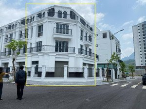 bán biệt thự lô góc tại trung tâm thành phố hòa bình - lh0326/ 116/ 210