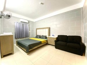 bán căn nhà mặt tiền đường võ duy ninh, sơn trà, vị trí gần biển tựa núi, đang cho thuê homestay