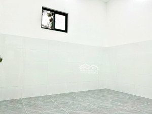 em cần bán căn nhà diên phước thôn phước tuy 1