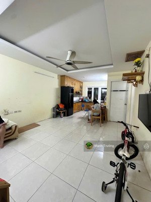 bán chung cư 2 phòng ngủ diện tích 70m sổ đỏ chính chủ chung cư đại kim building