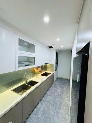 chính chủ cần bán gấp căn 2 ngủ 2 nhỏ tại chung cư green park!!! lh: 