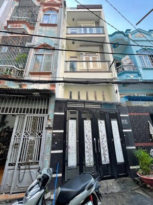 hàng hiếm nhà đẹp kinh doanh ngay sau mặt tiền huỳnh văn nghệ giá chỉ 5 tỷ xxx