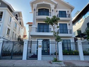 cho thuê biệt thự dự án xây dựng 5 đường liên phường, gần kề global city