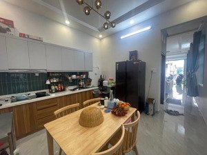 nhà riêng bán tại nguyễn duy cung, 9,2 tỷ, 62,7 m2, 3pn, 2wc, đầy đủ nội thất