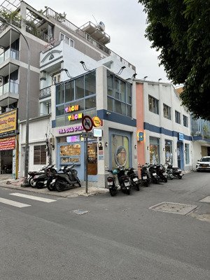 hot hot - cho thuê nhà góc 2 mặt tiền nguyễn văn thủ, quận 1 giá tốt, vị trí đẹp khu văn phòng