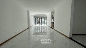 giỏ hàng cho thuê nhiều văn phòng tại vinhomes grand park chỉ từ 4,5 triệu, 15m2. lh 0828/030/977