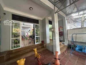 nhà cổ nhuế- siêu hời- ô tô vào- ô đất đẹp- hiếm- vuông