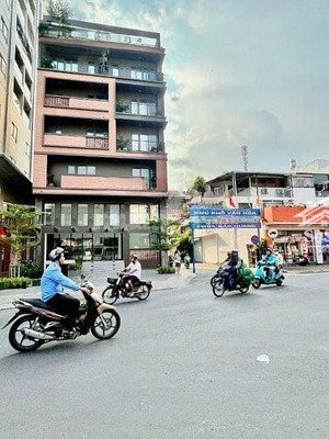 toà nhà 12 x 25m, 1 hầm, 8 lầu mt nguyễn thượng hiền, p. đức nhuận. tp.hcm