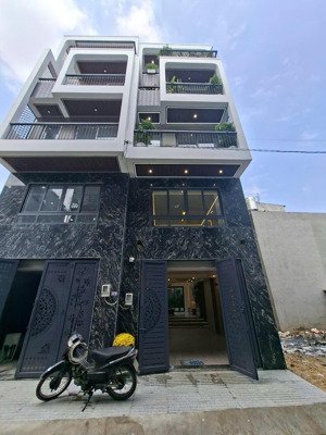 hiếm! nhà xây mới gần cầu an lộc - ngã tư ga (chưa qua ql1a). dt: 4.2 x 17m