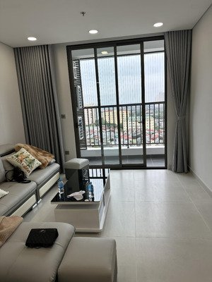chính chủ cho thuê căn hộ 2pn 89m2 full đồ khai sơn city 13tr/tháng lh: 