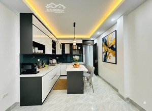 gần ô tô tránh phố dương văn bé, ngõ thông kinh doanh sầm uất, nhà mới đẹp lung linh, 48m2*5t