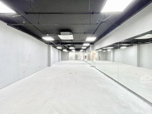 bóc tem sàn văn phòng đẹp keng phố giảng võ - đống đa 165m giá cực rẻ chỉ 29triệu vị trí hot