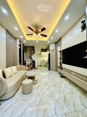 hoa hậu, lô góc hai bà trưng, gần phố, nhà mới, hiếm, thông tứ phía, thoáng sáng, sđcc, 45m2*5t