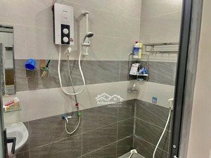 bán nhà 2 mặt tiền mới xây tại trung tâm thị trấn cần giờ, cách vin 700m