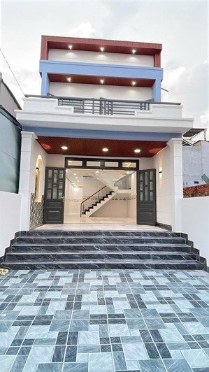 nhà 1 lầu 4pn đường dx42 tương bình hiệp, nở hậu đẹp phong thủy, đường thông; gần ngã tư dõ cái