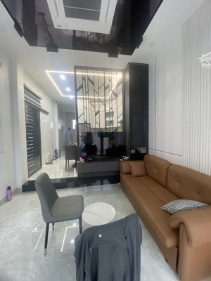 cho thuê nhà nguyên căn trần huy liệu