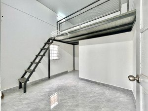 cho thuê phòng trọ mới xây - ban công chung thoáng - ngay khu sân bay