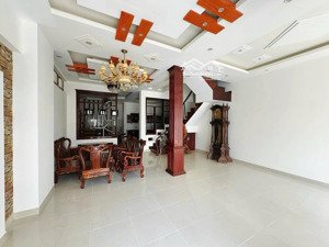 chính chủ bán nhà phố đẹp 1 trệt 2 lầu mới 2 mặt tiền hẻm rộng lê phụng hiểu