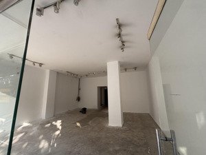 (chính chủ) cho thuê mặt bằng tầng lửng đường nguyễn đình chiểu, quận 3