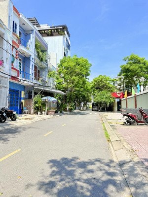 giá rẻ khu vực! bán nhà c4 - mặt phố mỹ đa đông 9 - 80m2 - giá 10 tỷ x