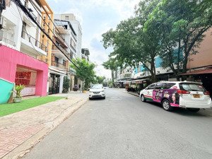 tìm đâu ra - nhà 4 tầng - khu tên lửa - ngang khủng hơn 6m dài 24m