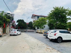 chính chủ cần bán đất thôn du nội ,mai lâm đông anh _ hn .dt 75m lô góc cách 1 nhà ra hồ điều hoà