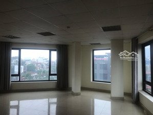 chính chủ cho thuê mặt bằng kinh doanh lô góc nguyễn khang - vũ phạm hàm