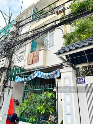 bán nhà 2 mặt tiền đường mê linh phường tân lập trung tâm nha trang 92,2m
