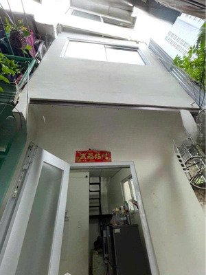 cho thuê nhà hẻm lớn trần đình xu, quận 1. có nội thất cơ bản