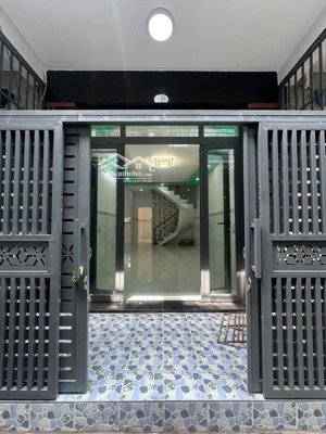 nhà mới xây 3 tầng| diện tích đẹp 3,6m x 11m| gần chợ vạn nguyên, mễ cốc f.15 quận 8
