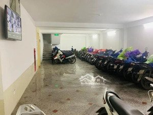 ko mặt phố - vương thừa vũ- ga ra ô tô- kinh doanh- thang máy -181 m- 7 tầng