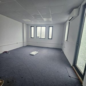 cho thuê sàn văn phòng căn góc geleximco lê trọng tấn 80m giá chỉ 4triệu/tháng