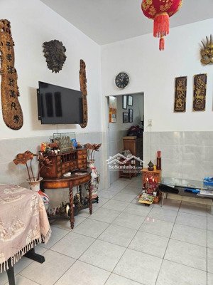 bán nhà tân bình hxh 10m 62m2 3 tầng ngang 4,4m kd đỉnh hoàng hoa thám gấp bán 9.5 tỷ.