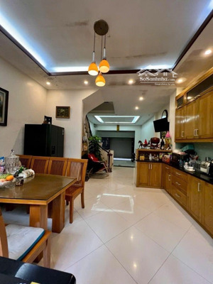 hiếm đống đa , nhà mặt ngõ thái hà , 68 m2 , mặt tiền 4,5m , 6 tầng mới đẹp giá chỉ 21,8 tỉ