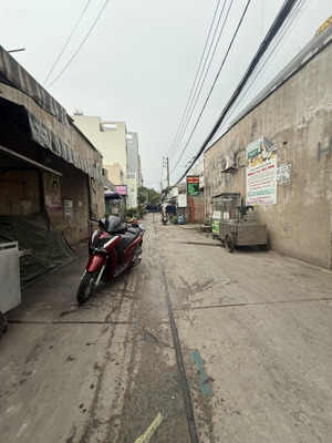 bán gấp nhà ở bình trị đông a - 8x21m - sẵn 10 phòng trọ - 20 triệu cho thuê - ngợp bank 7tỷ