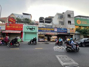 sẵn hđt 100 tr/tháng. bán nhà mặt tiền đường hoàng hoa thám p12 tân bình dt: 7 x 30m